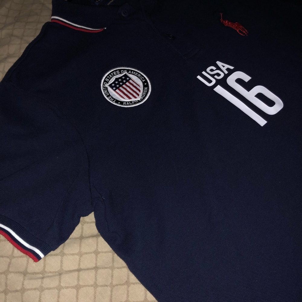 Men’s slim fit polo